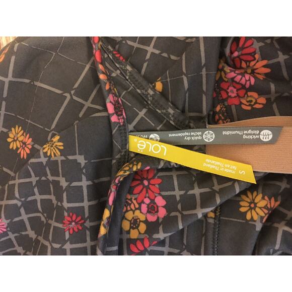 LOLE Womens Tank Top Size Small Gray Floral Razor Back Shirt Workout Running Fit - Picture 3 of 12